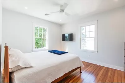 34 Harrison Avenue, Newport, RI 02840 - Photo 13