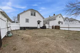 44 Holburn Ave, Cranston, RI 02910 - Photo 27