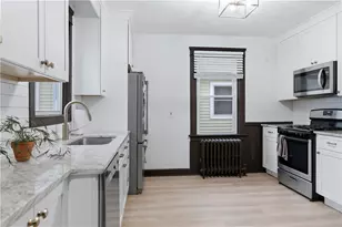 44 Holburn Ave, Cranston, RI 02910 - Photo 3