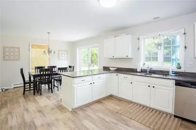 663 Aquidneck Avenue, Middletown, RI 02842 - Photo 9