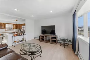84 N View Ave, Cranston, RI 02920 - Photo 23