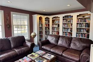 15 Bluebird St, Tiverton, RI 02878 - Photo 11