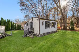 9 Regent St, Coventry, RI 02816 - Photo 11