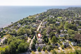 2 Cliff Ave, Newport, RI 02840 - Photo 33