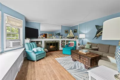 2 Cliff Avenue, Newport, RI 02840 - Photo 5