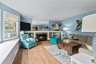 2 Cliff Ave, Newport, RI 02840 - Photo 5