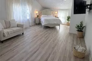 115 Irving Rd, Warwick, RI 02888 - Photo 9