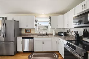 1270 Hope St, Bristol, RI 02809 - Photo 15