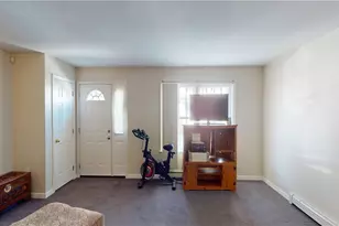 22 Vernon St, Providence, RI 02903 - Photo 21