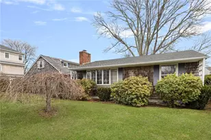 30 Maywood Rd, Narragansett, RI 02882 - Photo 3