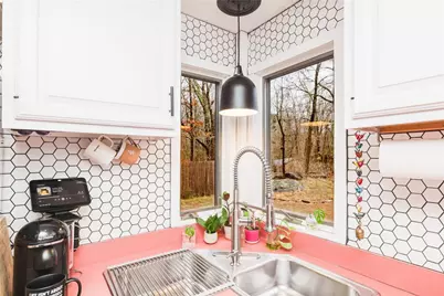 235 Lippitt Avenue, Cranston, RI 02921 - Photo 19