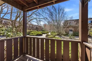 27 School St, Westerly, RI 02891 - Photo 9