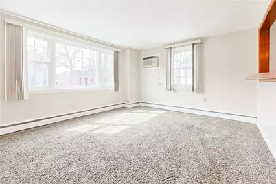 47 Dartmouth Avenue, East Providence, RI 02915 - Photo 5