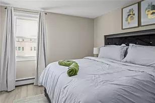 72 Rugby St, Providence, RI 02905 - Photo 13