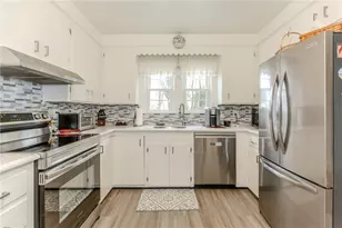 72 Allerton Ave, East Providence, RI 02914 - Photo 15