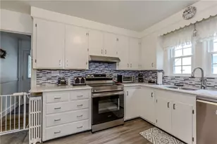 72 Allerton Ave, East Providence, RI 02914 - Photo 13