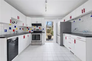 9 Spruce Ave, Middletown, RI 02842 - Photo 13