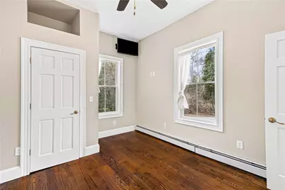 563 Putnam Pike, Smithfield, RI 02828 - Photo 15