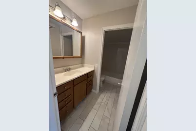 3 Admiralty Drive #10-4, Middletown, RI 02842 - Photo 11