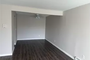 3 Admiralty Dr, Middletown, RI 02842 - Photo 7