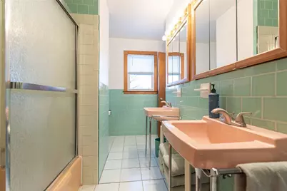 1020 Warwick Avenue, Warwick, RI 02888 - Photo 23