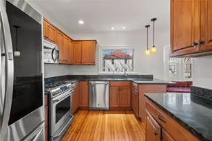 21 Dexterdale Rd, Providence, RI 02906 - Photo 17