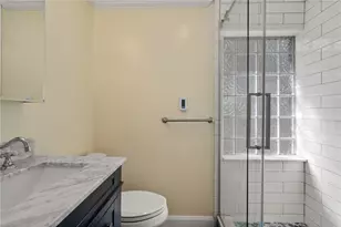 21 Dexterdale Rd, Providence, RI 02906 - Photo 23