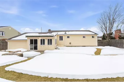 20 Reservoir Avenue, Warren, RI 02885 - Photo 5