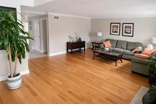 215 Bourne Ave, East Providence, RI 02916 - Photo 5