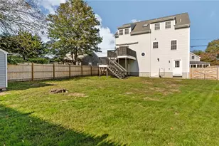 106 Cedar Ave, Portsmouth, RI 02871 - Photo 27