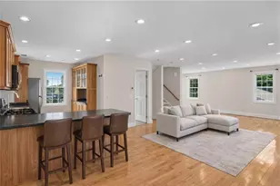 106 Cedar Ave, Portsmouth, RI 02871 - Photo 5