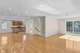 106 Cedar Ave, Portsmouth, RI 02871 - Photo 7