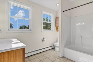 106 Cedar Ave, Portsmouth, RI 02871 - Photo 13