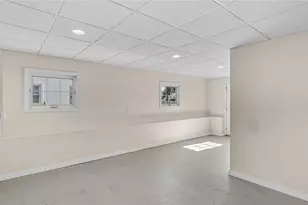 106 Cedar Ave, Portsmouth, RI 02871 - Photo 21