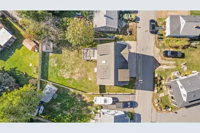 106 Cedar Avenue, Portsmouth, RI 02871 - Photo 37