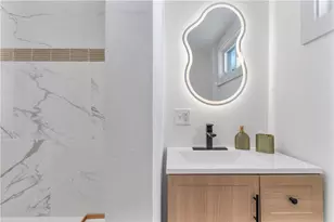 26 Clinton St, Johnston, RI 02919 - Photo 9