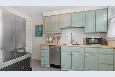 5 Shangri La Lane, Middletown, RI 02842 - Photo 17