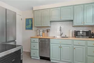 5 Shangri-La Ln, Middletown, RI 02842 - Photo 17