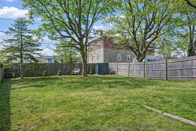 5 Shangri La Lane, Middletown, RI 02842 - Photo 3