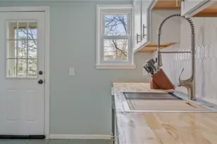 5 Shangri-La Ln, Middletown, RI 02842 - Photo 37