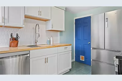 5 Shangri La Lane, Middletown, RI 02842 - Photo 35