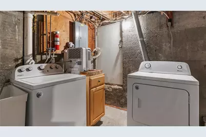 5 Shangri La Lane, Middletown, RI 02842 - Photo 31