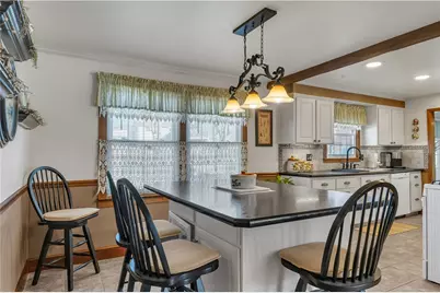 255 Knollwood Drive, Woonsocket, RI 02895 - Photo 9