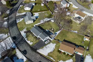 255 Knollwood Dr, Woonsocket, RI 02895 - Photo 41