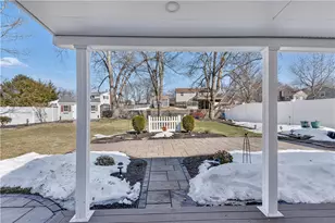 255 Knollwood Dr, Woonsocket, RI 02895 - Photo 33