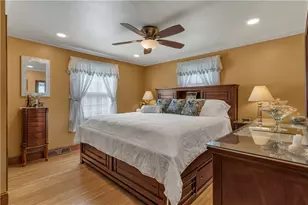 255 Knollwood Dr, Woonsocket, RI 02895 - Photo 15