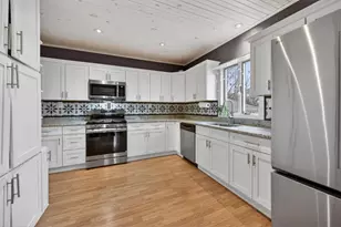 102 Willett Ave, East Providence, RI 02915 - Photo 15