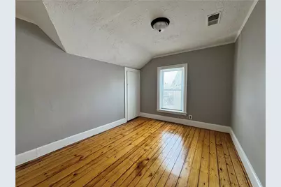 910 Atwells Avenue #3, Providence, RI 02909 - Photo 9