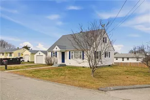 92 Bracket Ave, Tiverton, RI 02878 - Photo 33