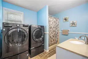 60 Brooklyn Rd, Narragansett, RI 02882 - Photo 31